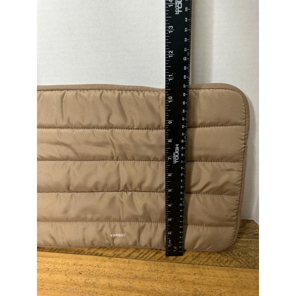 VANDEL Quilted Puffer Laptop Sleeve Case Bag Tan‎ Beige Padded